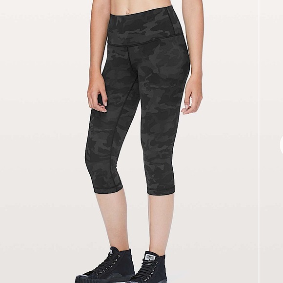 lululemon athletica Pants - Lululemon Wunder Under Hi-Rise 1/2 Tight 17" Incognito Camo Multi Grey Black 12